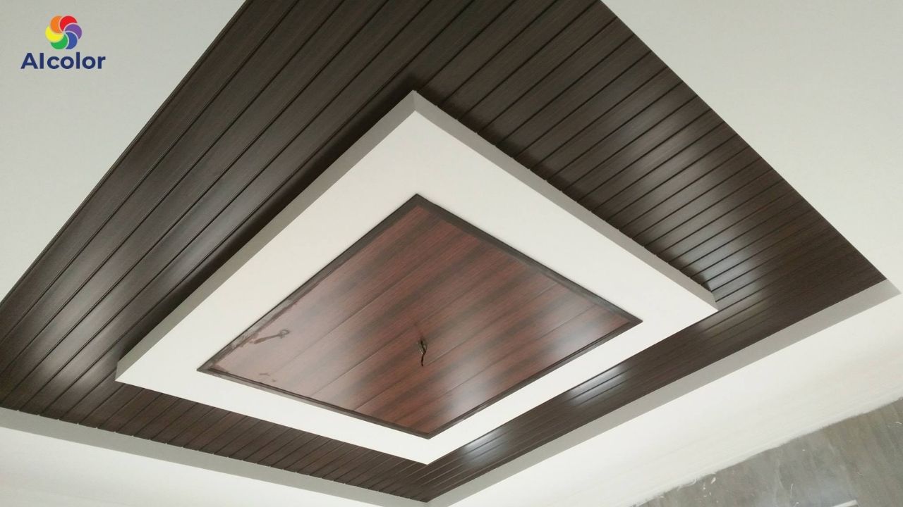 Ph&agrave;o chỉ trần nh&agrave; m&agrave;u n&acirc;u