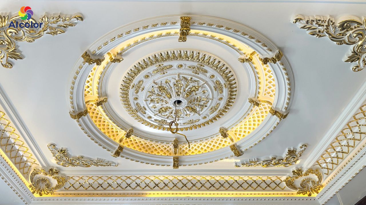 Phong c&aacute;ch T&acirc;n Cổ Điển v&agrave; Cổ điển n&ecirc;n th&ecirc;m chi tiết chỉ ph&agrave;o d&aacute;t v&agrave;ng