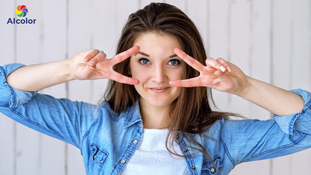 Người mệnh Thủy c&oacute; khả năng giao tiếp tốt, kh&eacute;o l&eacute;o, dễ tạo thiện cảm